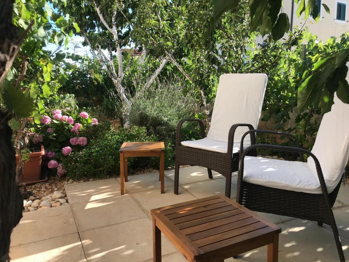 חוואר Hvar Apartments Felix מראה חיצוני תמונה