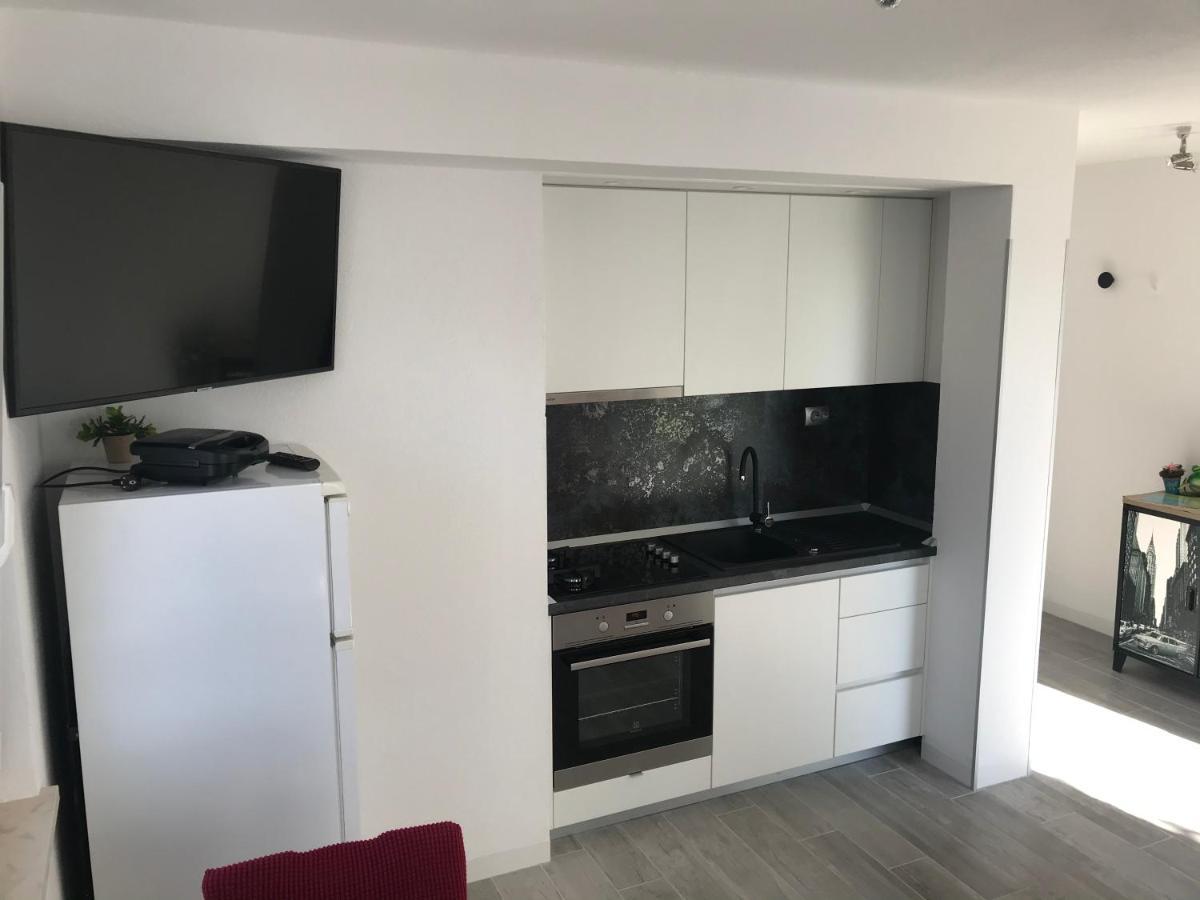 חוואר Hvar Apartments Felix מראה חיצוני תמונה