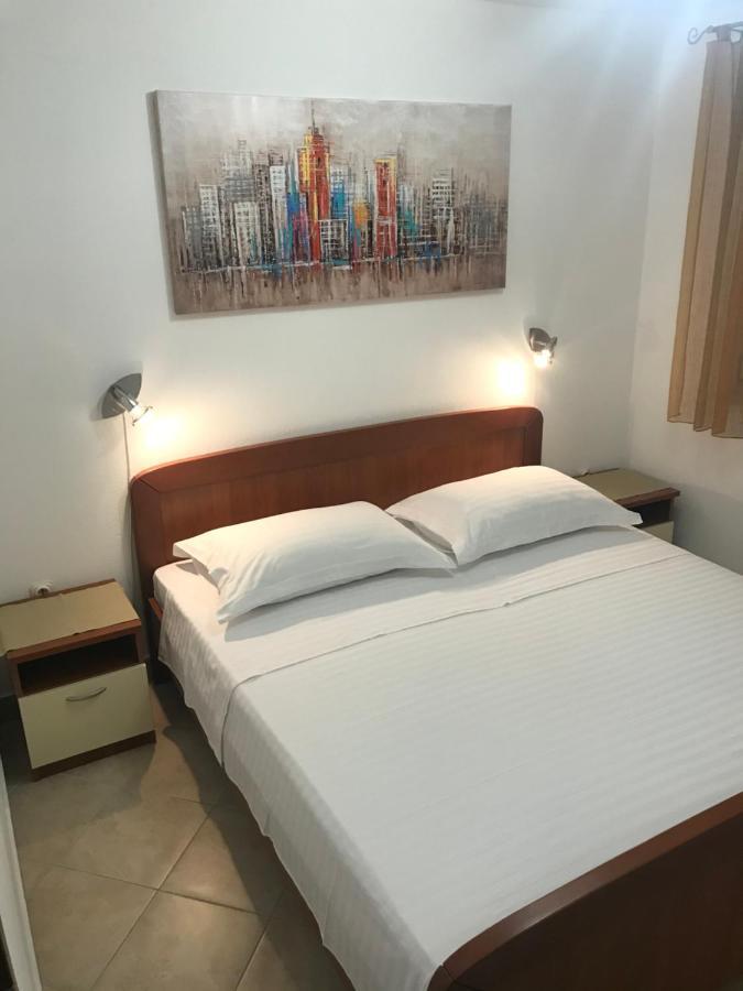 חוואר Hvar Apartments Felix מראה חיצוני תמונה