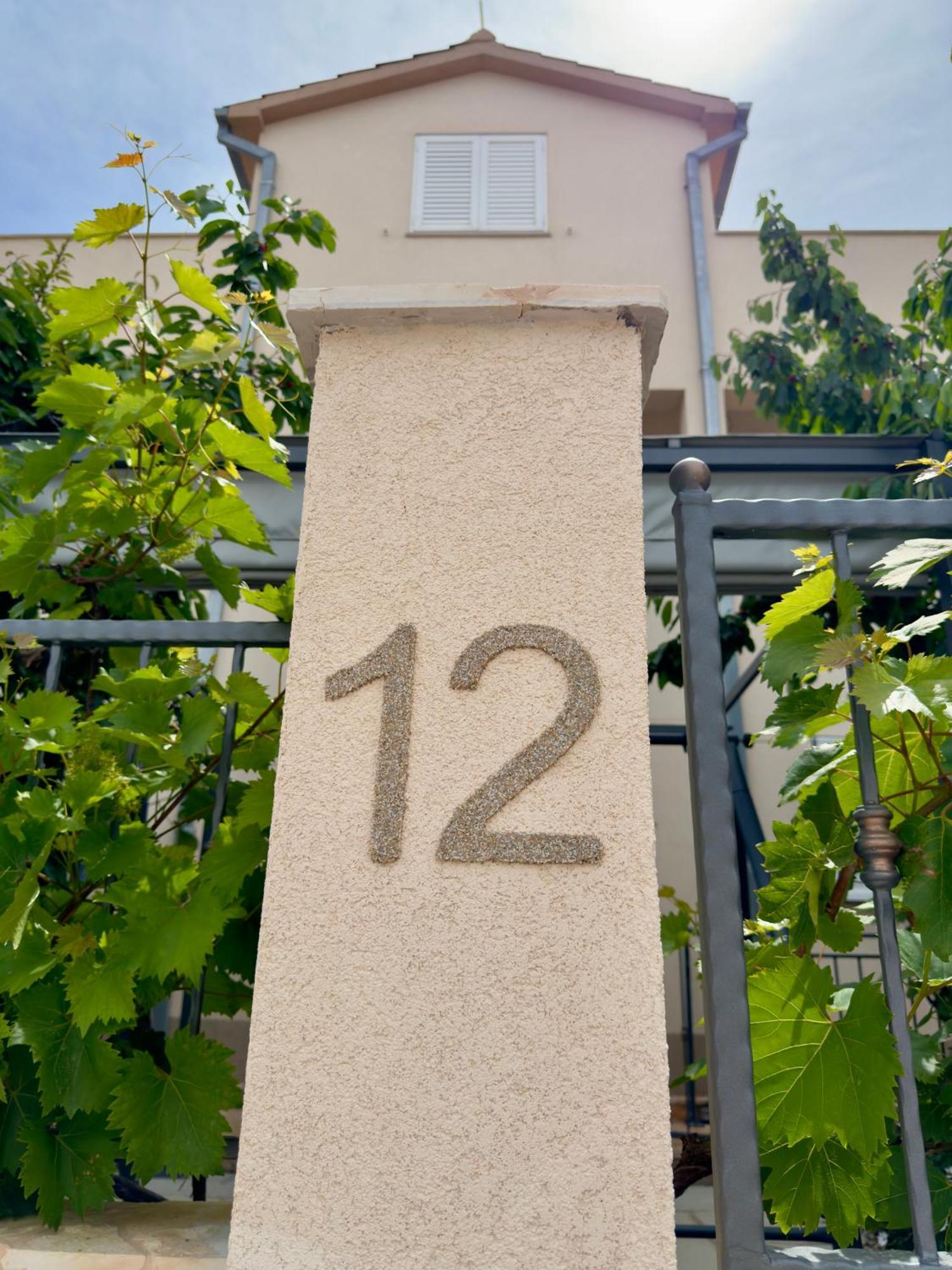 חוואר Hvar Apartments Felix מראה חיצוני תמונה