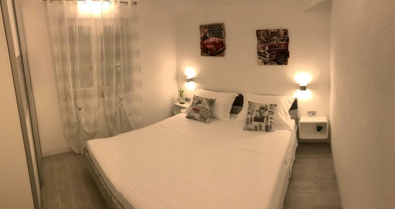 חוואר Hvar Apartments Felix מראה חיצוני תמונה